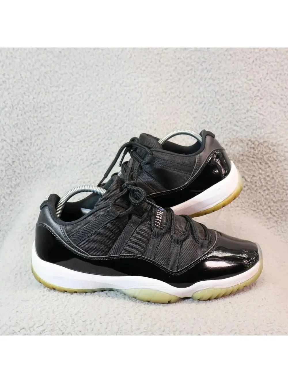 Jordan 11 Retro Low Space Jam Men sz 10 FV5104 004